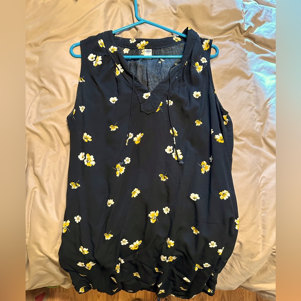 Sleeveless sun dress.